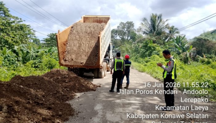 PT.Macika Mada-Madana Berkontribusi Perbaiki Jalan Berlubang di Desa Lerepako, Wujud Komitmen terhadap Pembangunan Konawe Selatan